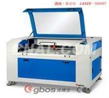 東莞燙鉆打板激光切割機與氧化鋁設(shè)備 精準加工的創(chuàng)新方案